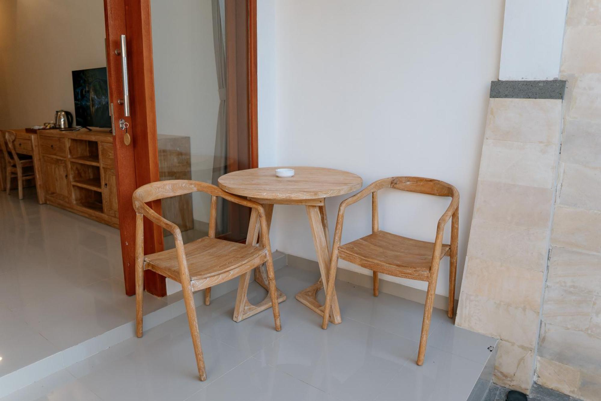 Bali Made Escape Hotel Gianyar  Ngoại thất bức ảnh